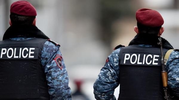 Baza: В столице Армении найдена убитой дочь генерала ФСБ