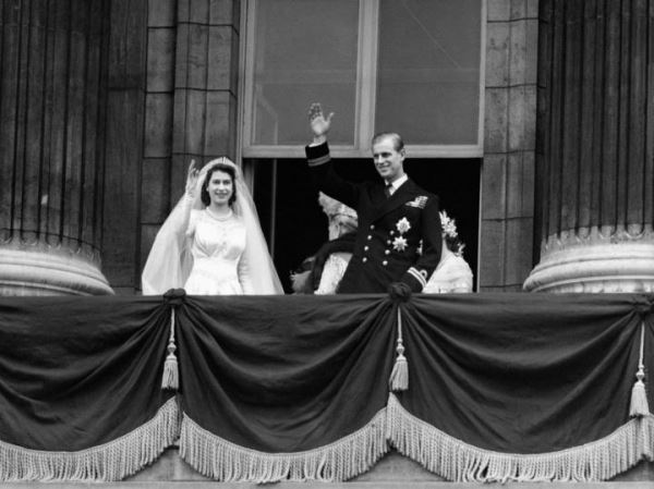 Умер муж королевы Великобритании принц Филипп. Ему было 99 лет