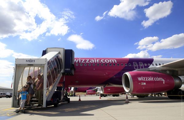 В Национальном аэропорту Минск приземлился лоукост компании Wizz Air. Что это было?