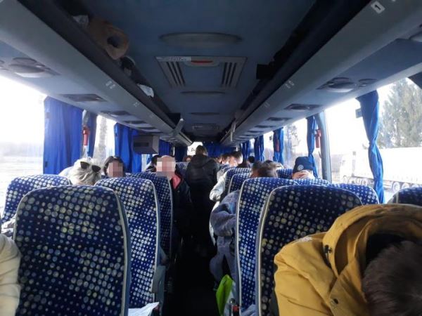 В Украину не пустили автобус из Беларуси: у всех 35 пассажиров — поддельные справки о ПЦР-тестах